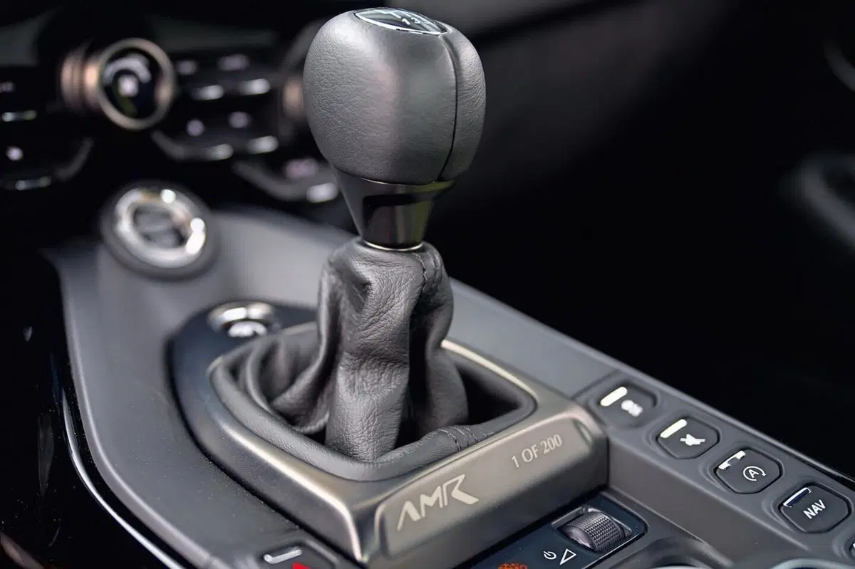 La prima Aston Martin Vantage AMR Manuale consegnata negli Stati Uniti (2)