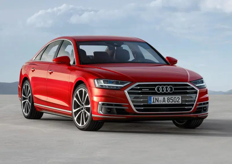 Audi A8 (2017-->>) (27)