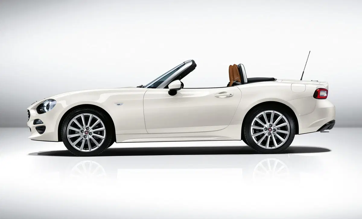 Fiat 124 spider 124 spider 1.4 MultiAir Lusso (2)