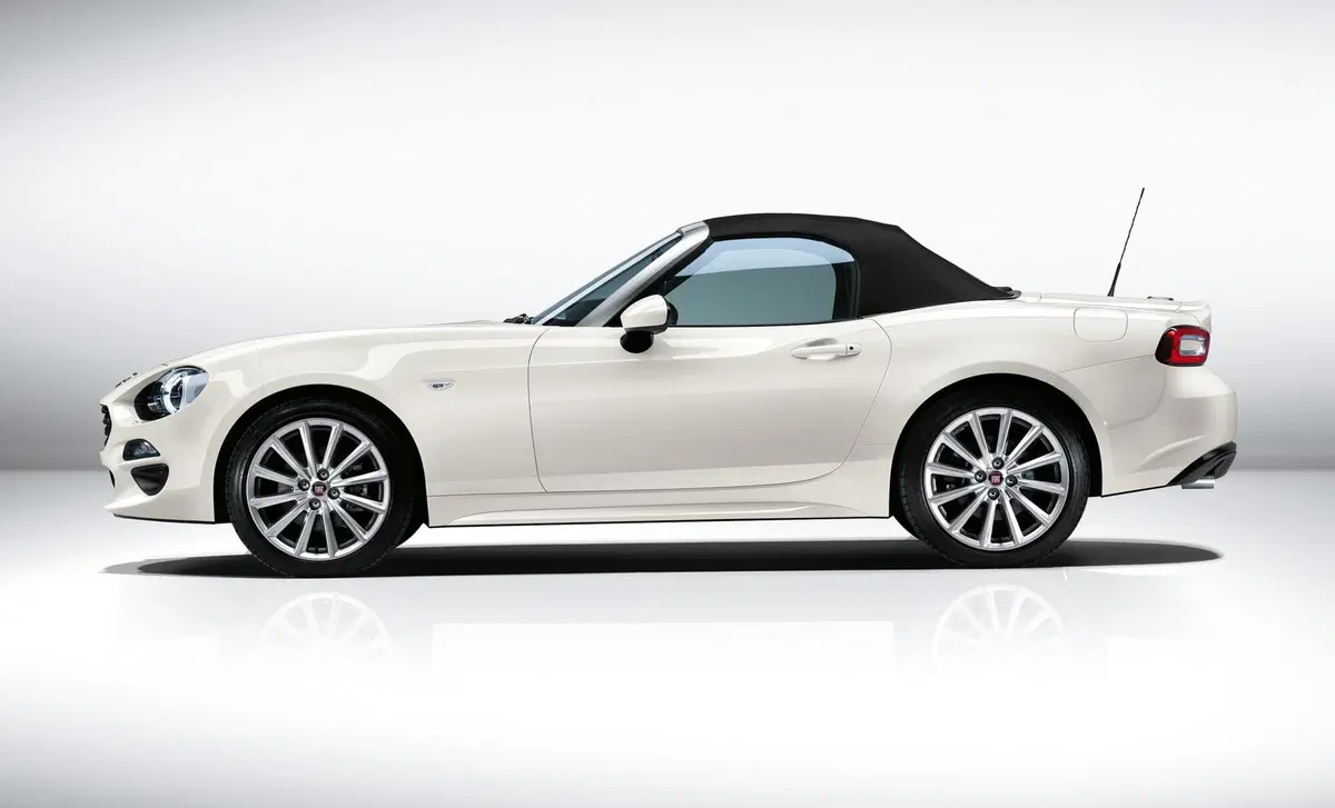 Fiat 124 spider 124 spider 1.4 MultiAir Lusso (6)