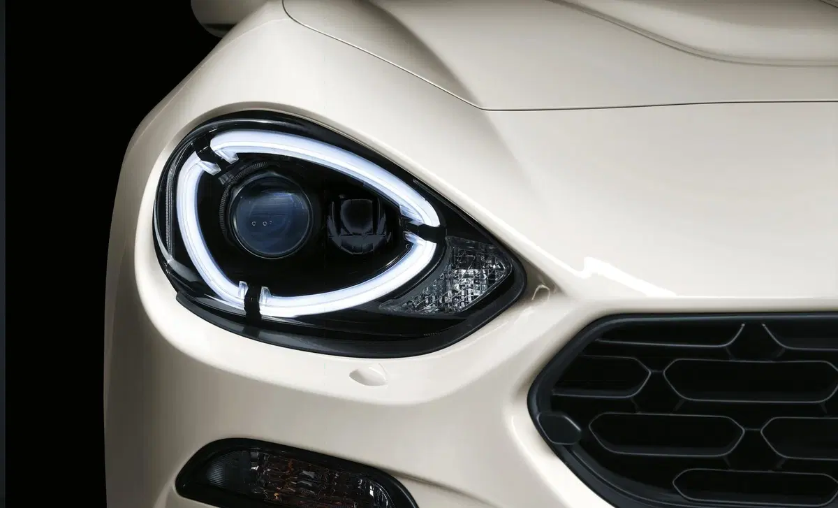 Fiat 124 spider 124 spider 1.4 MultiAir Lusso (13)