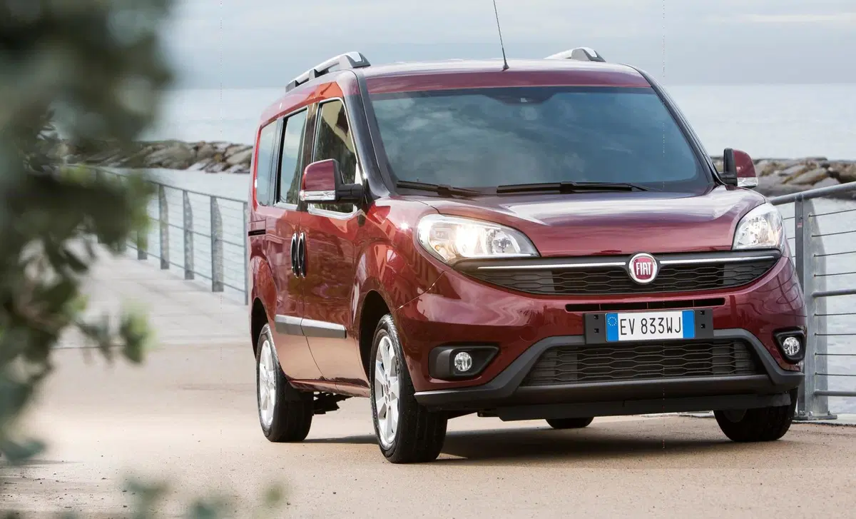 Fiat Doblò (2009-->>) (6)