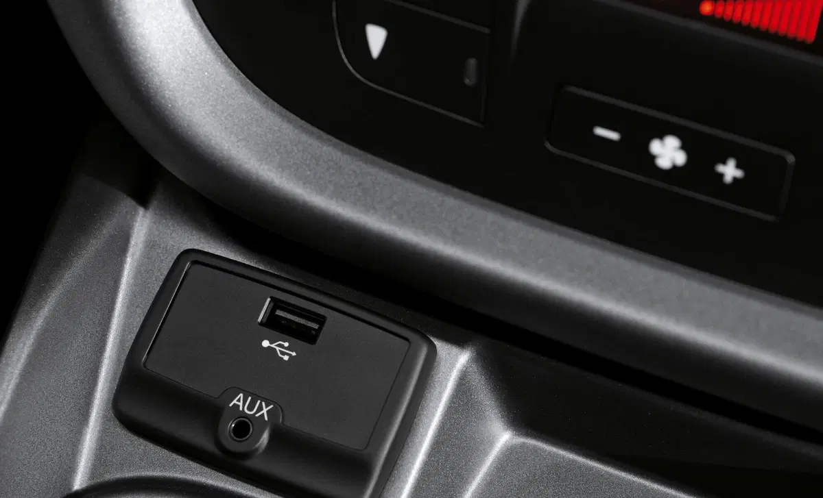 Fiat Doblò (2009-->>) (21)