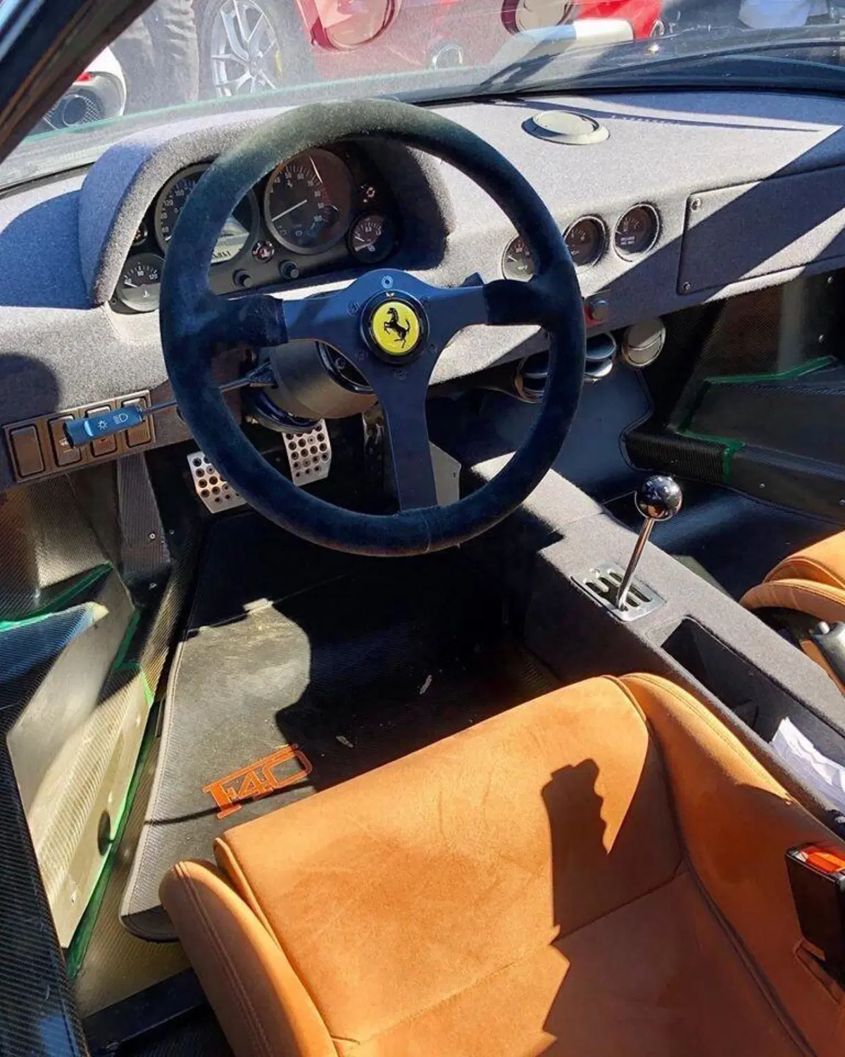 Non è eco, non è green e nemmeno british, ma che bel verde di un'auto: Ferrari F40 special [Foto gallery] (3)