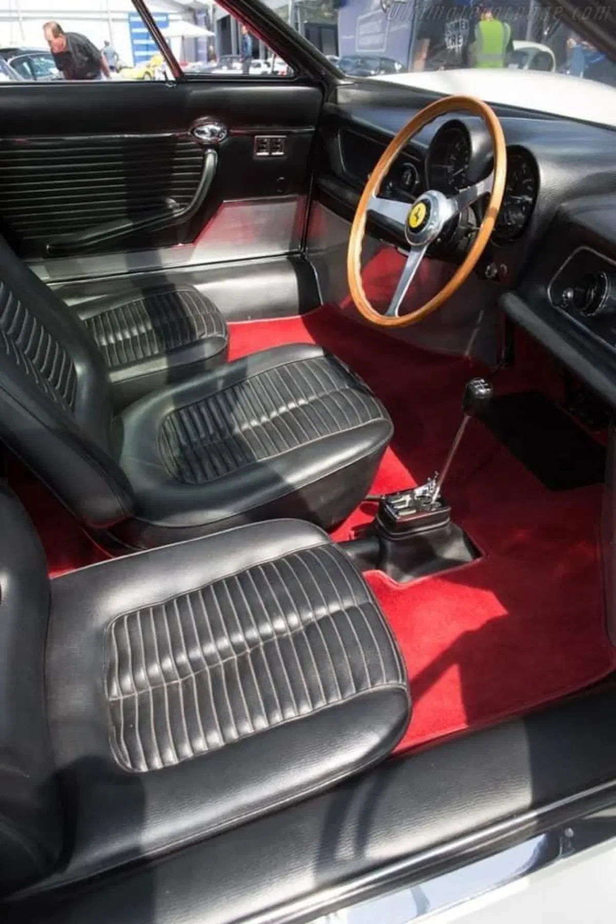 Il mezzo a 3 posti più cool? OK la McLaren F1, ma con Ferrari 365 Berlinetta V12 Special si batte chiunque [Foto Gallery] (7)