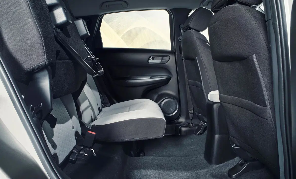 Honda Jazz 1.5 Hev Crosstar eCVT Bicolor Executive (29)