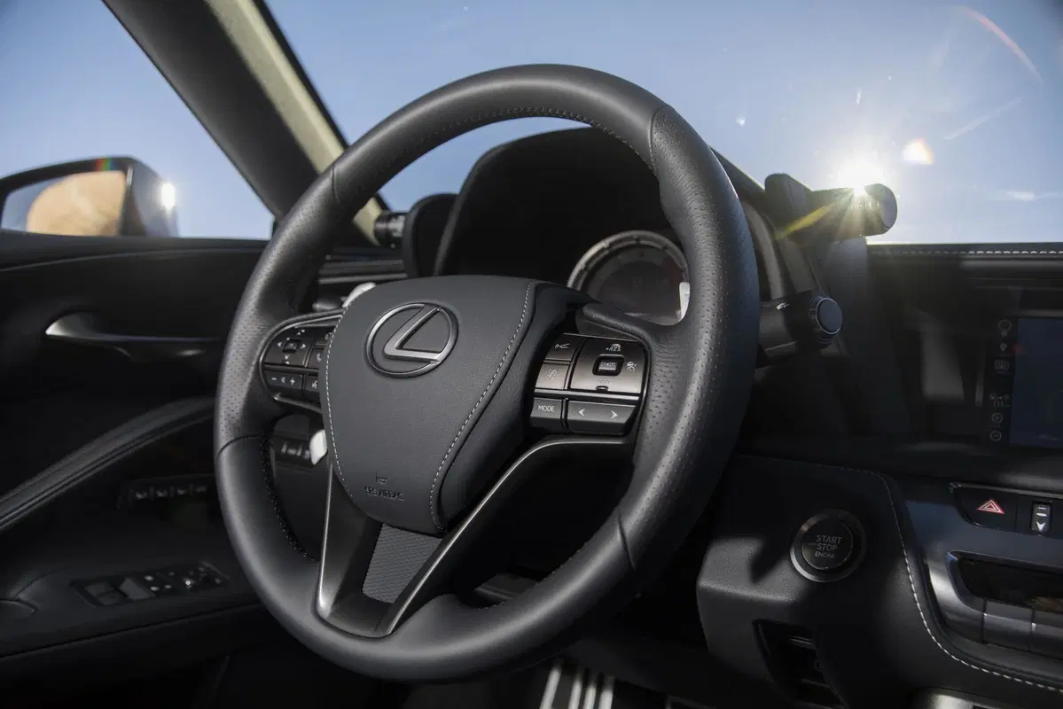 Lexus LC Coupé 2021: restyling e aggiornamenti tecnici (10)