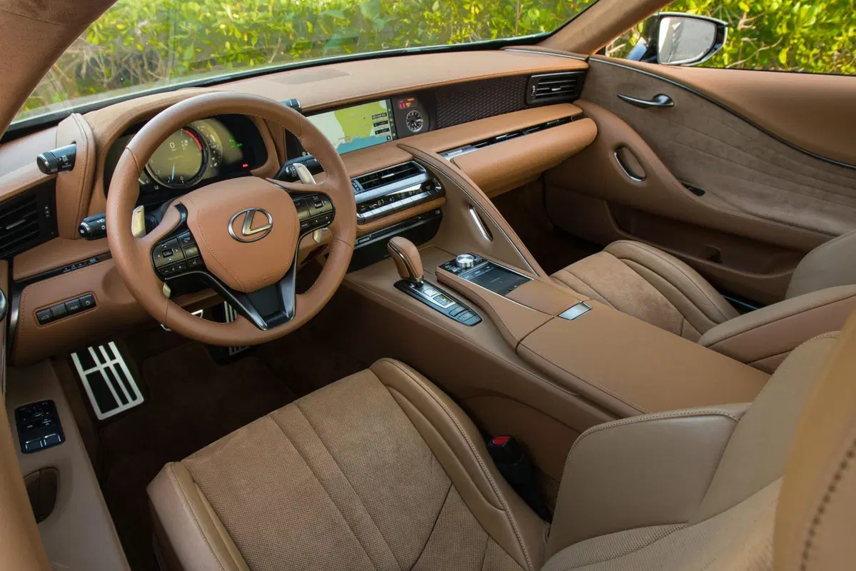 Lexus LC Coupé 2021: restyling e aggiornamenti tecnici (18)