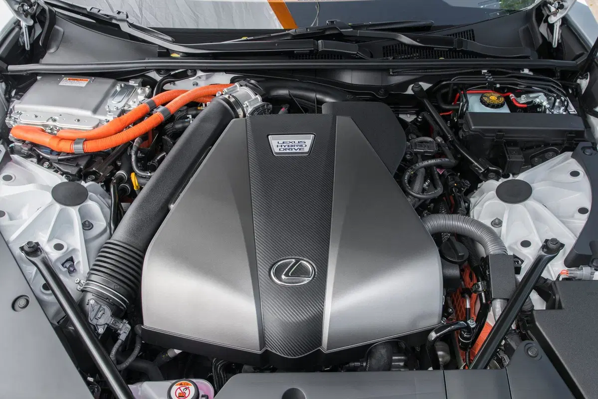 Lexus LC Coupé 2021: restyling e aggiornamenti tecnici (17)