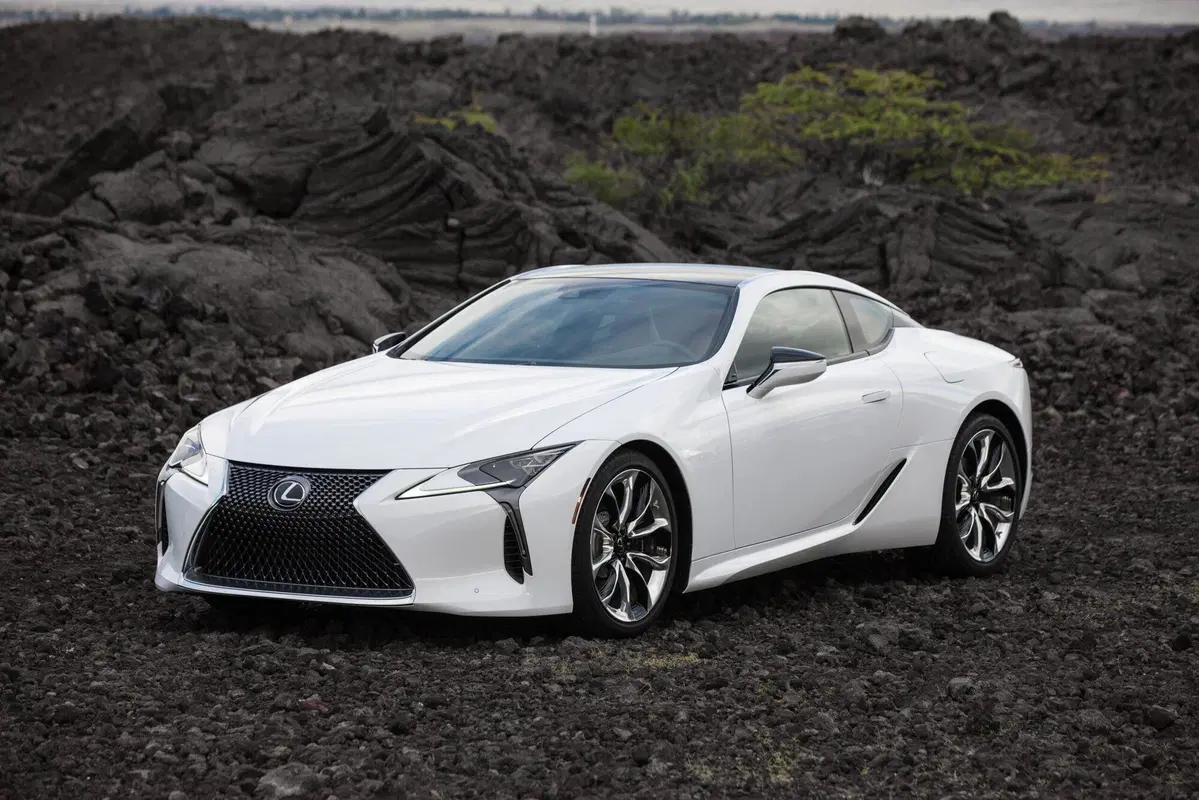 Lexus LC Coupé 2021: restyling e aggiornamenti tecnici (21)