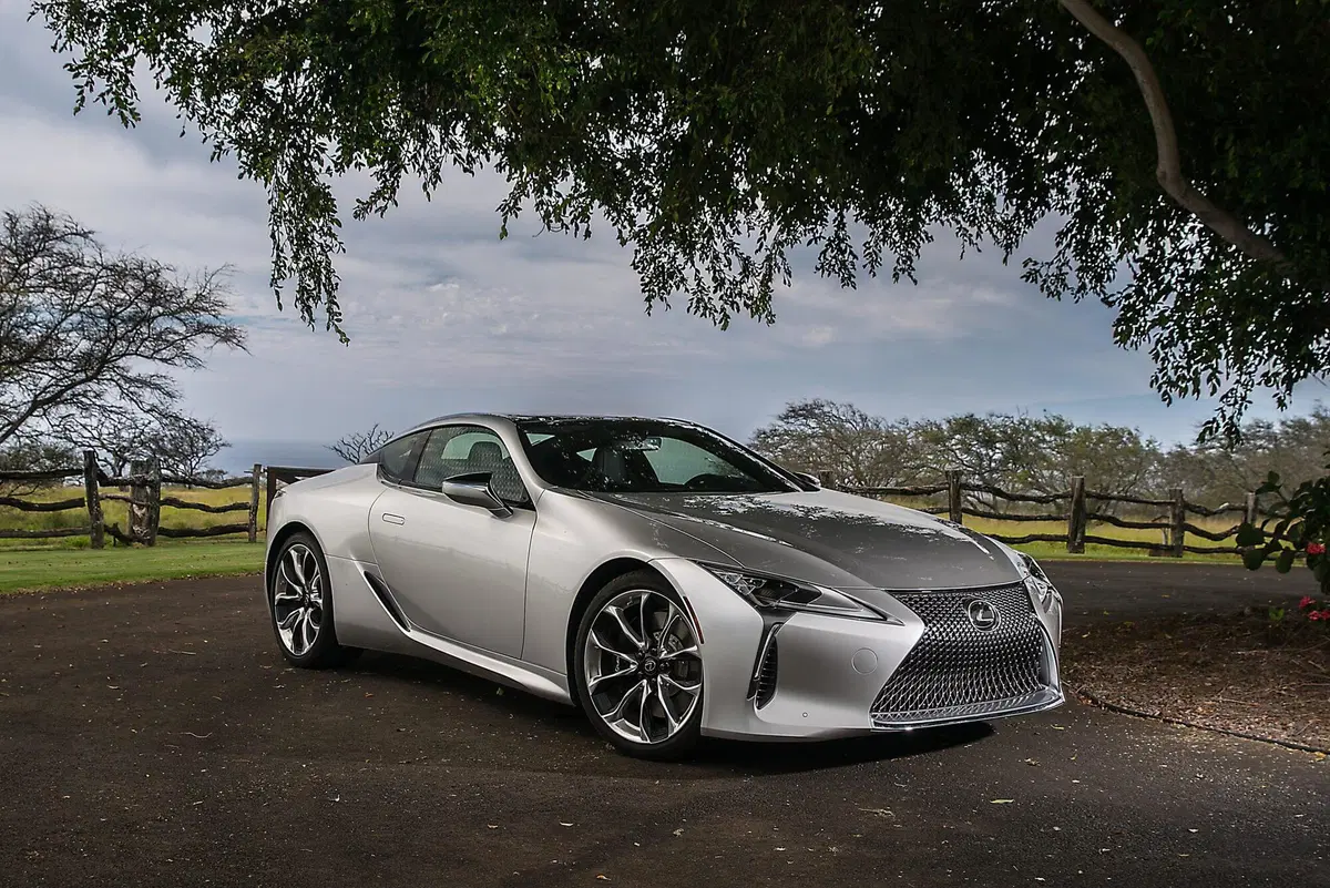 Lexus LC Coupé 2021: restyling e aggiornamenti tecnici (22)