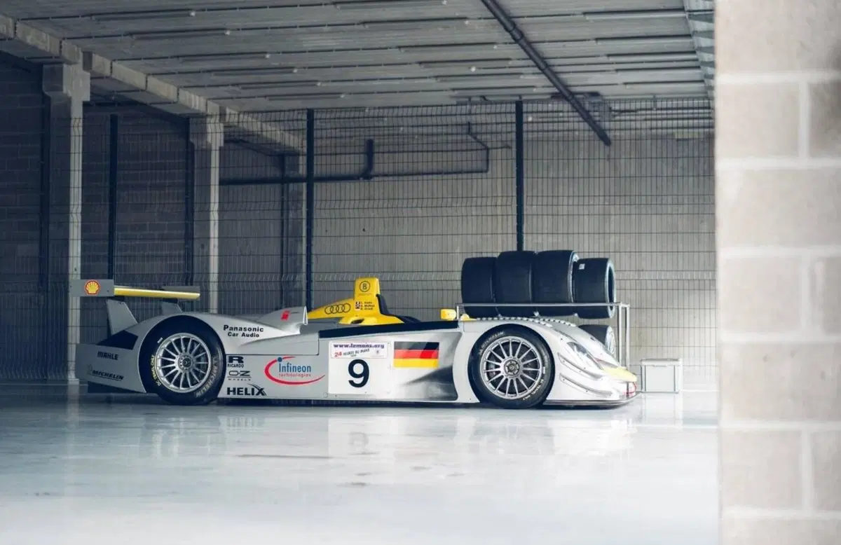 La vera Audi R8 è in vendita: esemplare che ha corso la 24h Le Mans 2000 (2)
