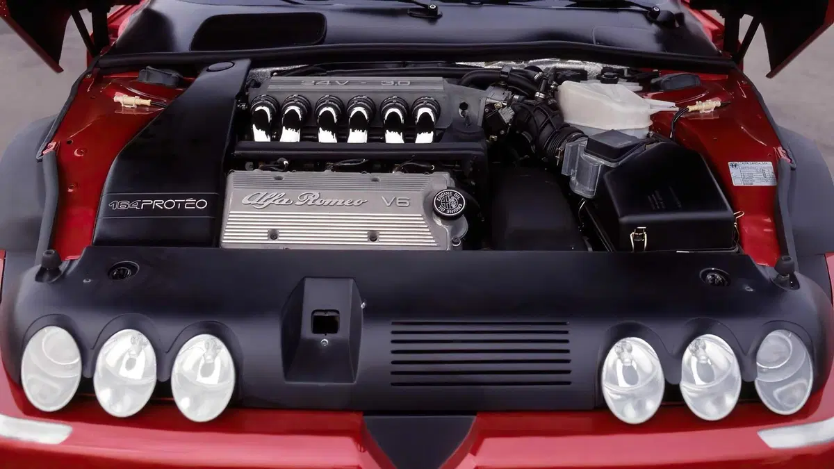 Alfa Romeo 164 Proteo (coupé cabrio), prototipo mai andato in produzione con tecnologie inedite (2)