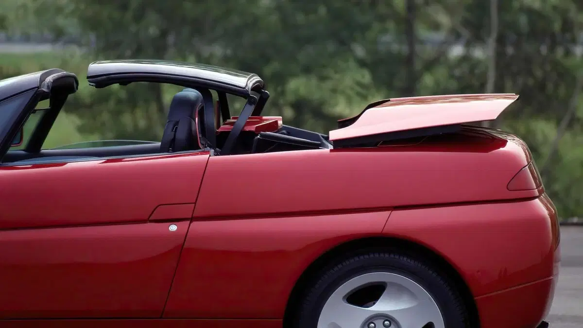 Alfa Romeo 164 Proteo (coupé cabrio), prototipo mai andato in produzione con tecnologie inedite