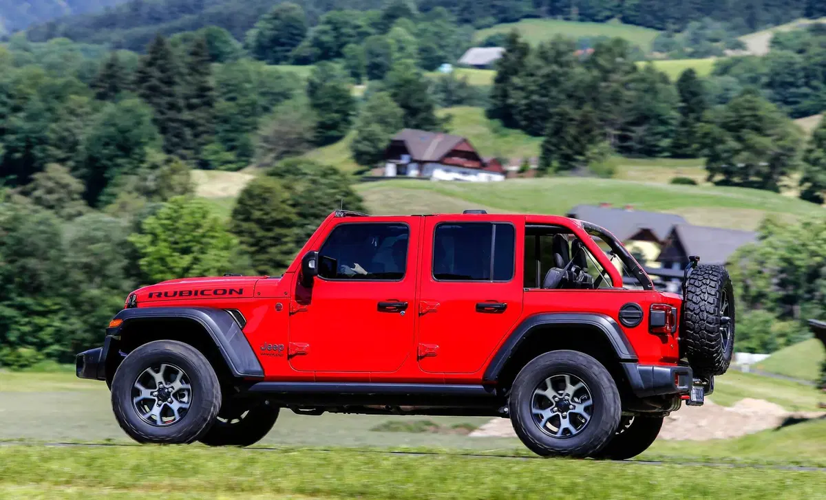 Jeep Wrangler (2018-22) (2)