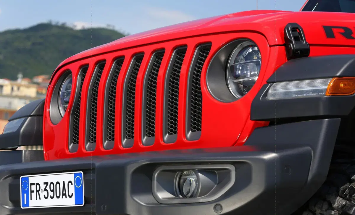 Jeep Wrangler (2018-22) (17)