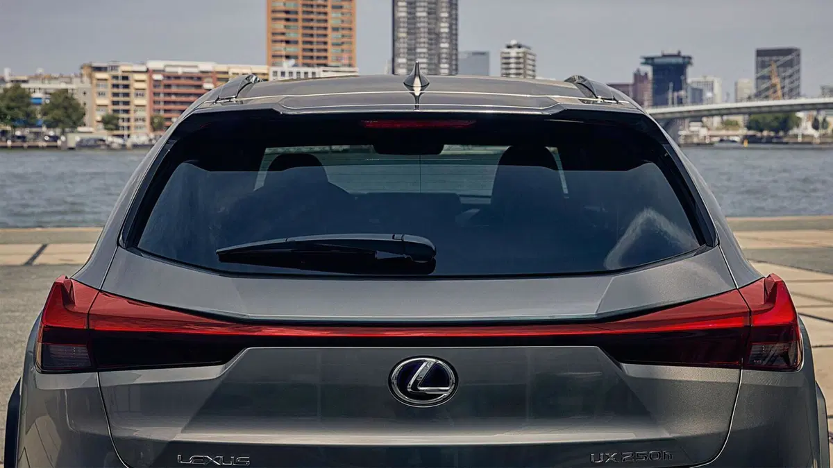 Lexus UX Hybrid 4WD Premium (21)