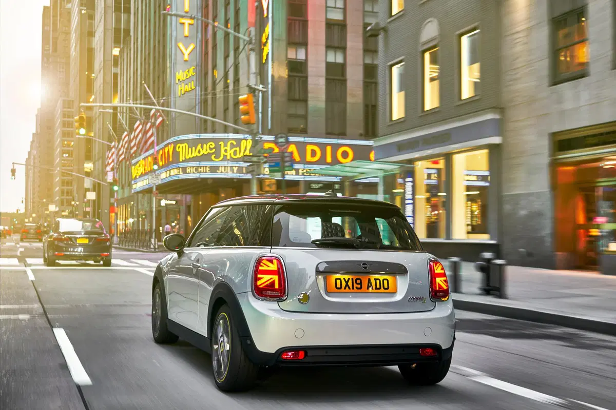 Mini Cooper SE (8)