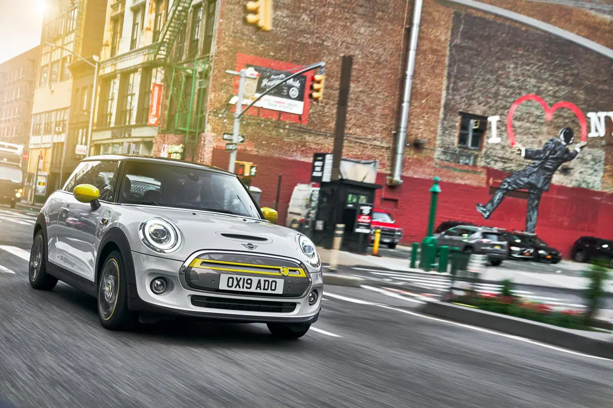 Mini Cooper SE (9)