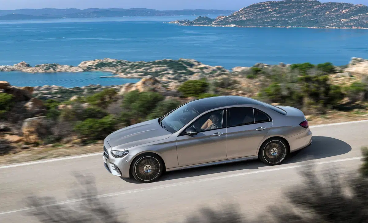 Mercedes-Benz Classe E 200 Auto Mild hybrid Premium Plus (9)