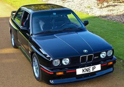 BMW M3 (E30) Sport Evolution III: quanto vale la berlina sportiva di razza con il 2.5: oltre 150K?
