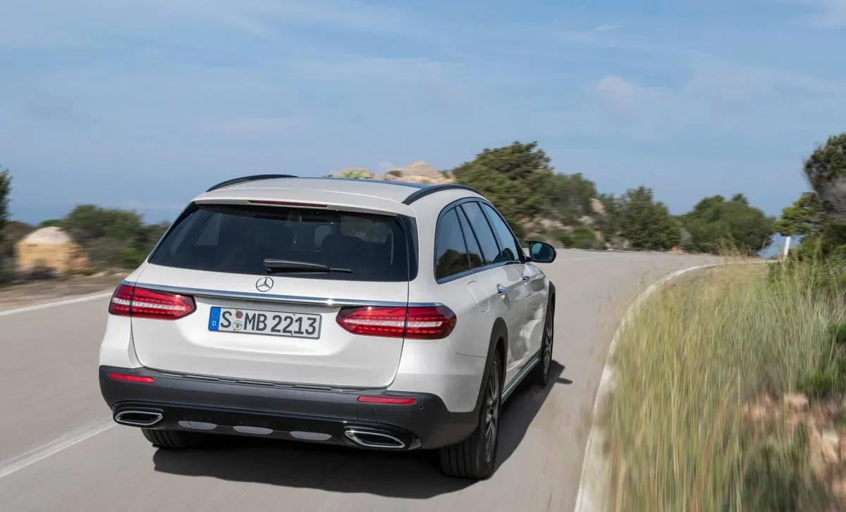 Mercedes-Benz Classe E Station Wagon 350 d 4Matic Premium Plus All-Terrain (13)