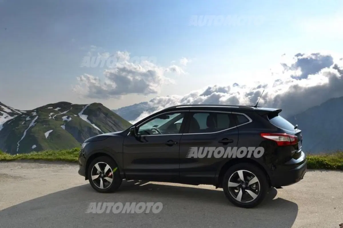 Nissan Qashqai 1.6 DIG-T 163 CV, il Qashqai più veloce (8)