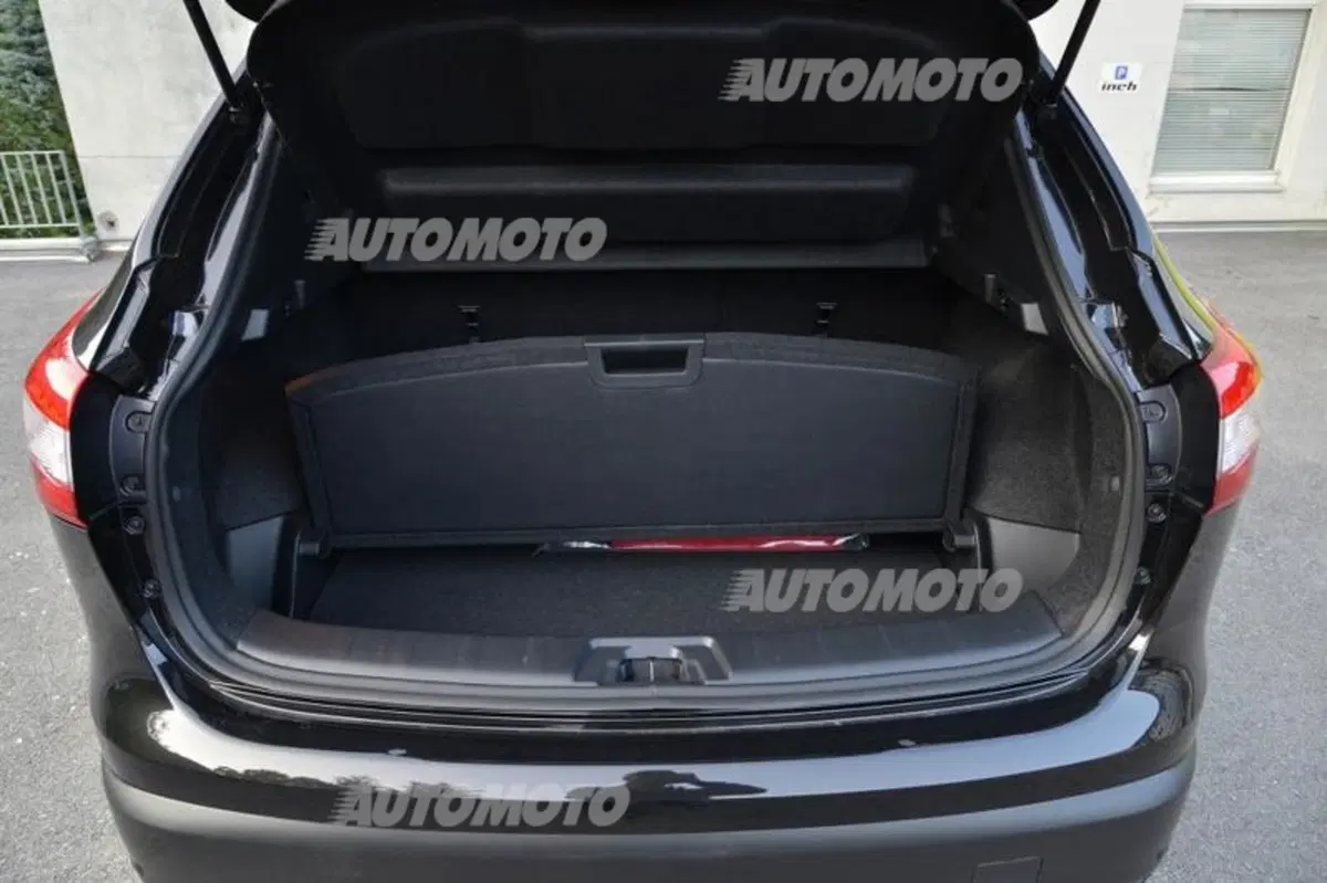 Nissan Qashqai 1.6 DIG-T 163 CV, il Qashqai più veloce (19)