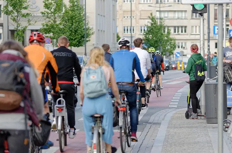 Fase2, OK ripresa di mobilit&agrave; e trasporti: c'&egrave; chi dice no (all'auto e lo scrive al presidente Conte)