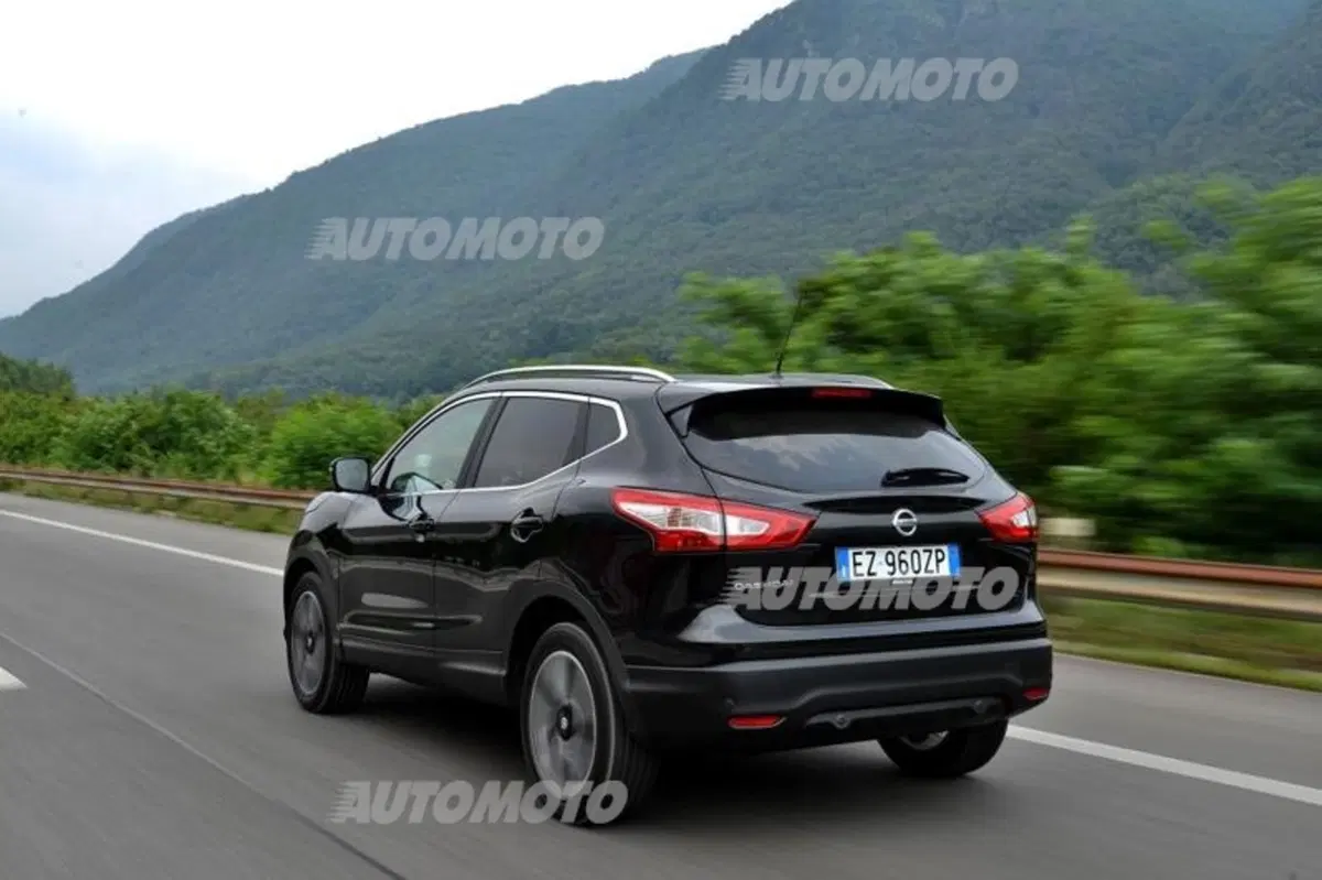 Nissan Qashqai 1.6 DIG-T 163 CV, il Qashqai più veloce (26)