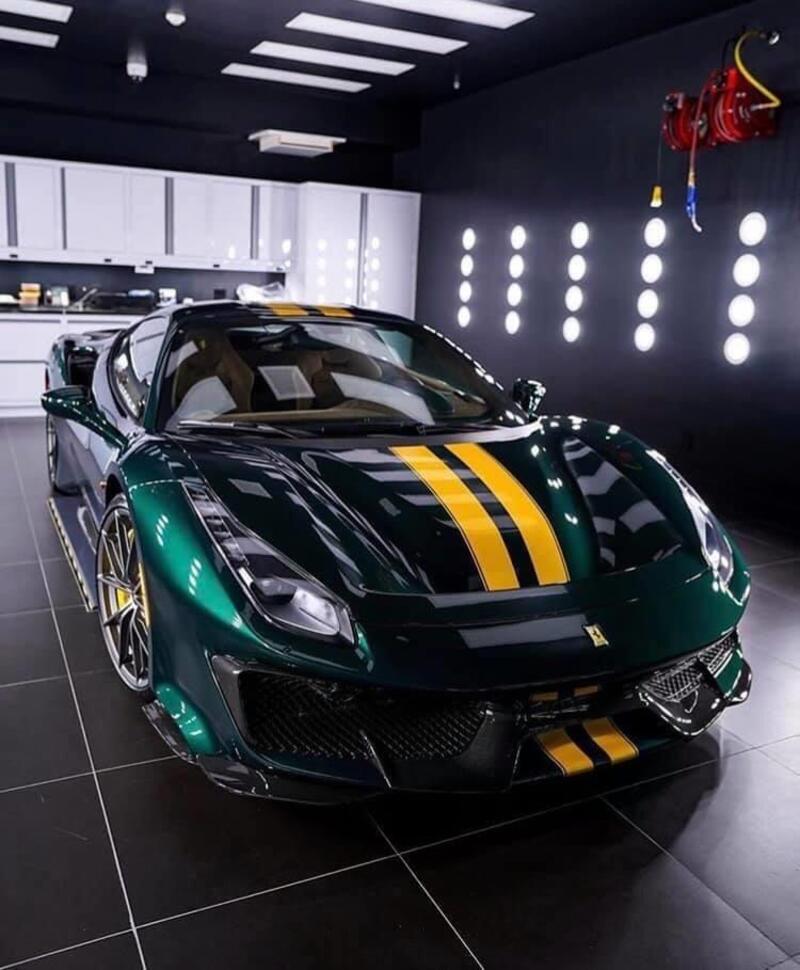 Sognare insieme: foto stupende di una Ferrari 488 Pista