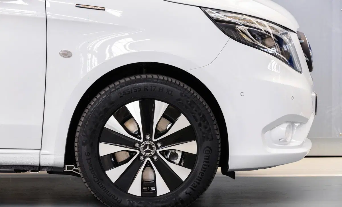 Mercedes-Benz Classe eVito Furgone (2019-->>) (19)