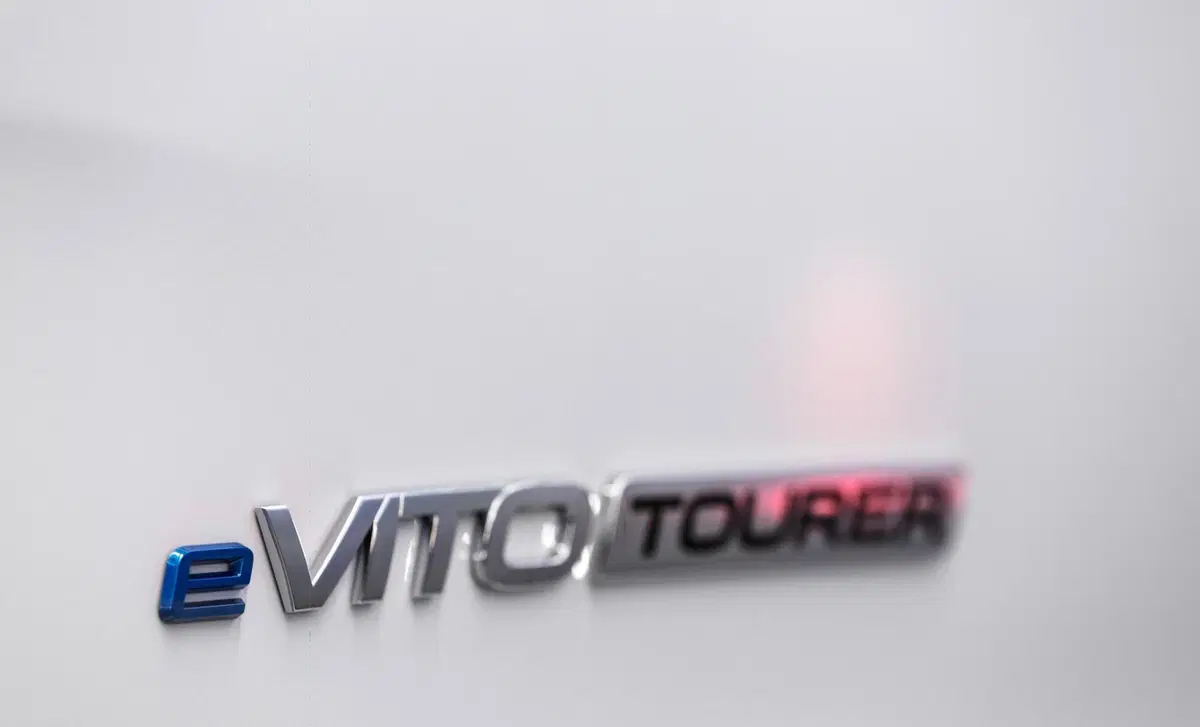 Mercedes-Benz Classe eVito Furgone (2019-->>) (22)