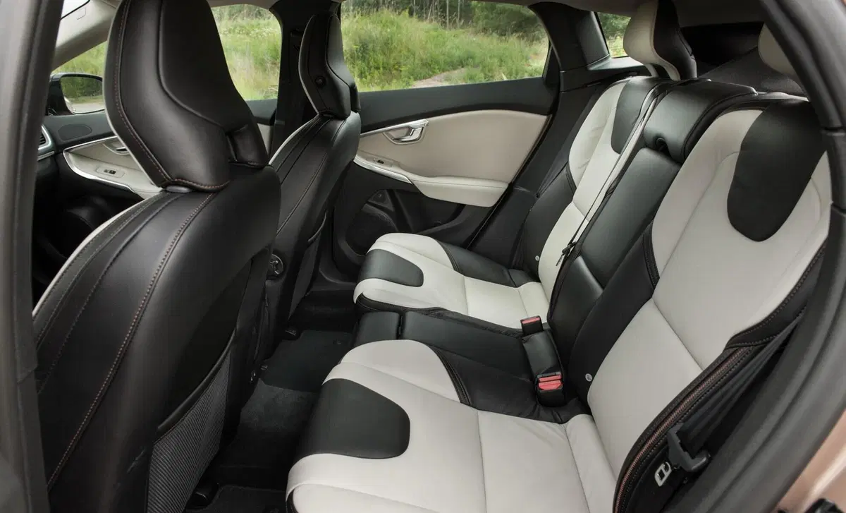 Volvo V40 Cross Country D2 (13)