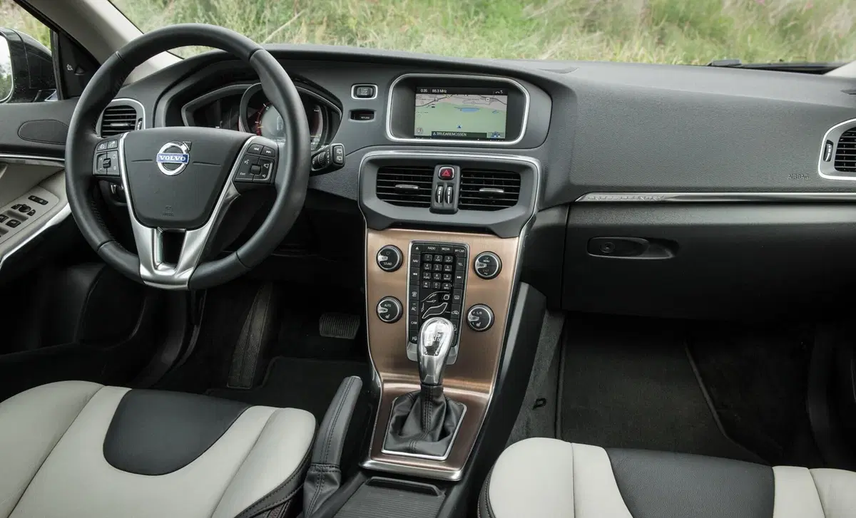 Volvo V40 Cross Country D2 (16)