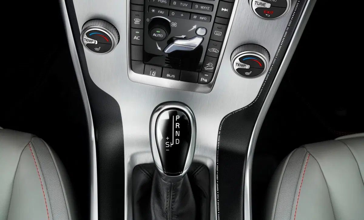 Volvo V40 Cross Country D2 (17)