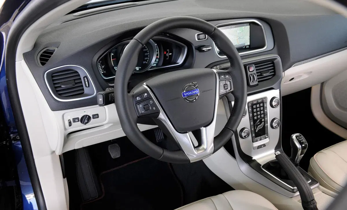 Volvo V40 Cross Country D2 (19)