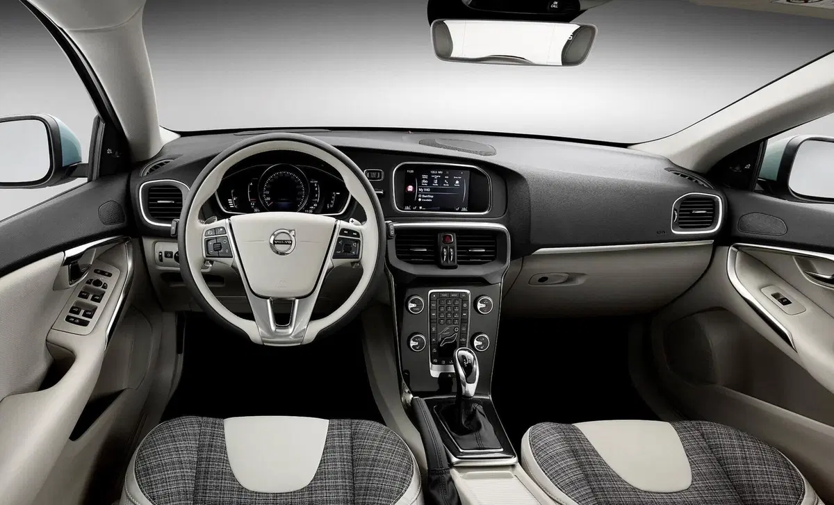 Volvo V40 D2 Geartronic Kinetic N1 (22)