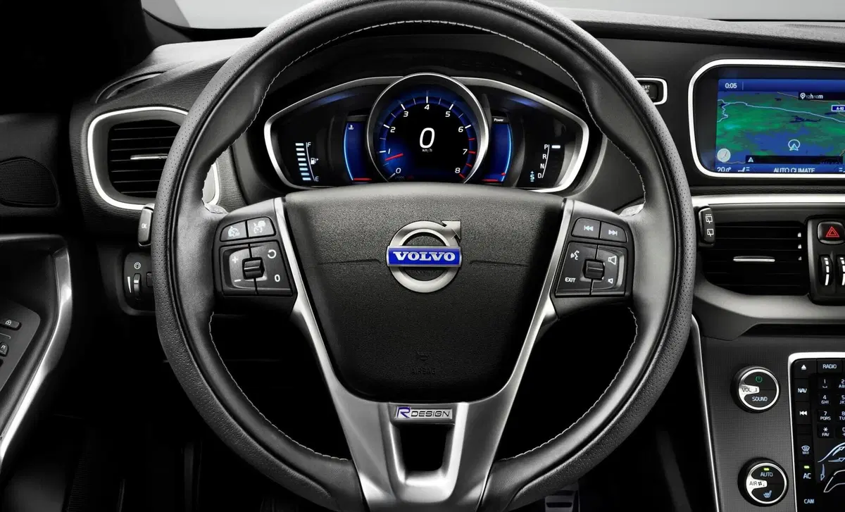 Volvo V40 D2 Geartronic Kinetic N1 (11)