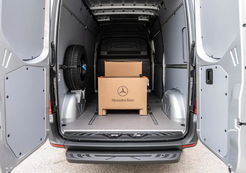 Mercedes-Benz Sprinter (16)