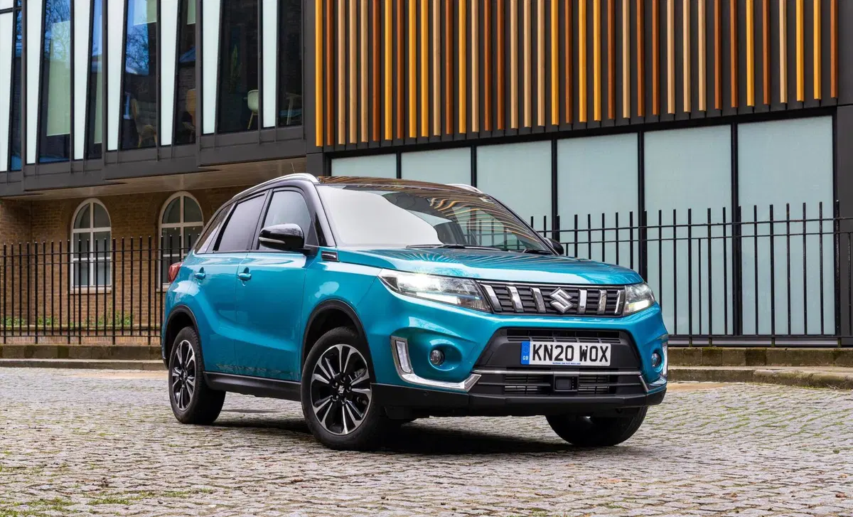 Suzuki Vitara 1.4 Hybrid Starview (20)