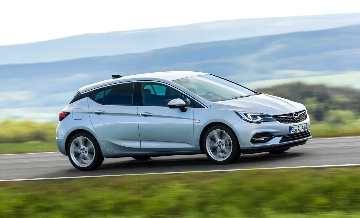 Opel Astra 1.5 CDTI 105 CV S&S 5 porte GS Line (2)