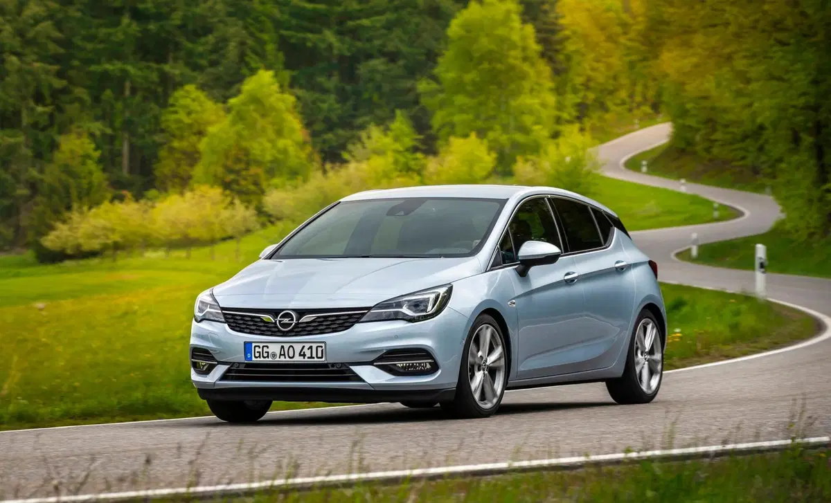 Opel Astra 1.5 CDTI 105 CV S&S 5 porte GS Line (8)