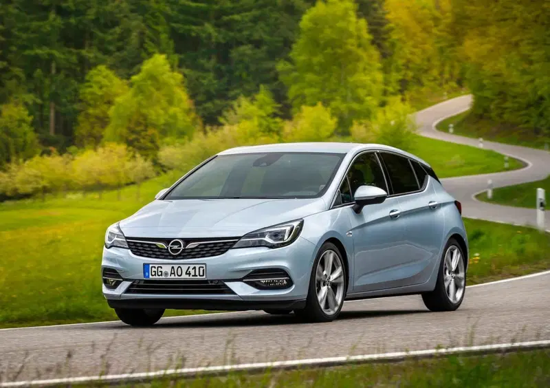 Opel Astra (2015-22) (8)
