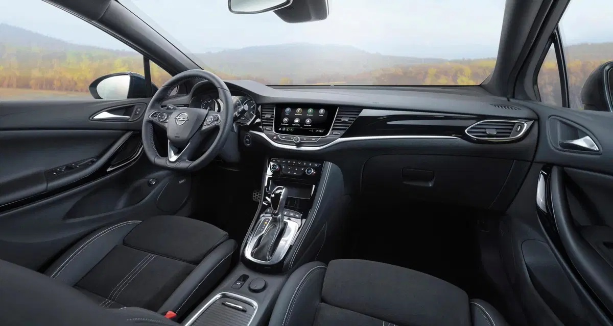 Opel Astra 1.5 CDTI 105 CV S&S 5 porte GS Line (12)