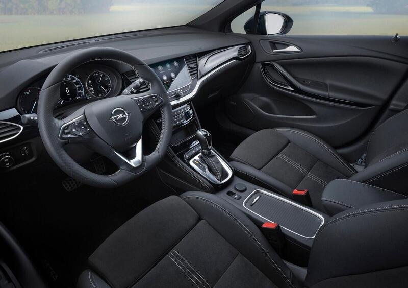 Opel Astra (2015-22) (16)