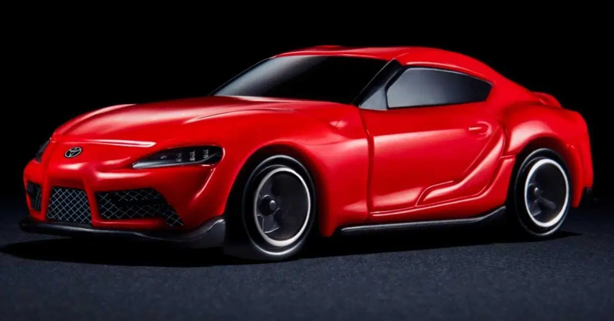 Toyota GR Supra diventa una sorpresa dell'Happy Meal in Giappone