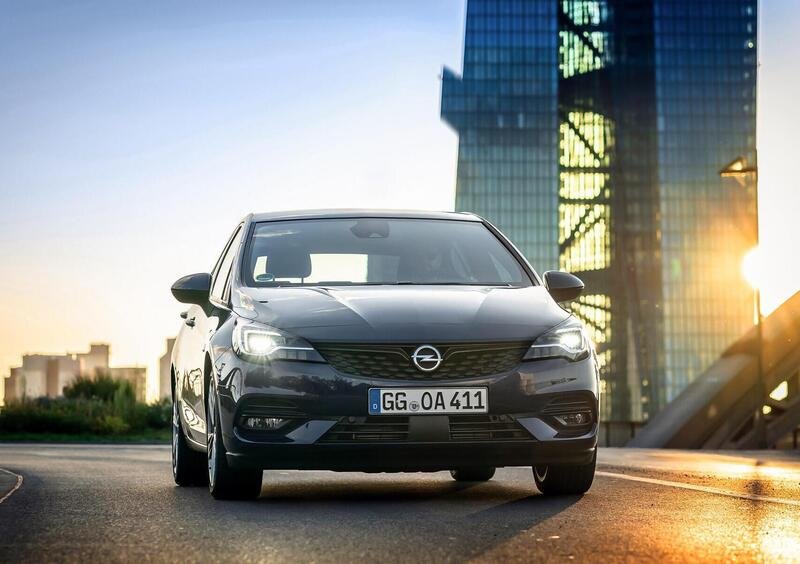 Opel Astra (2015-22) (10)