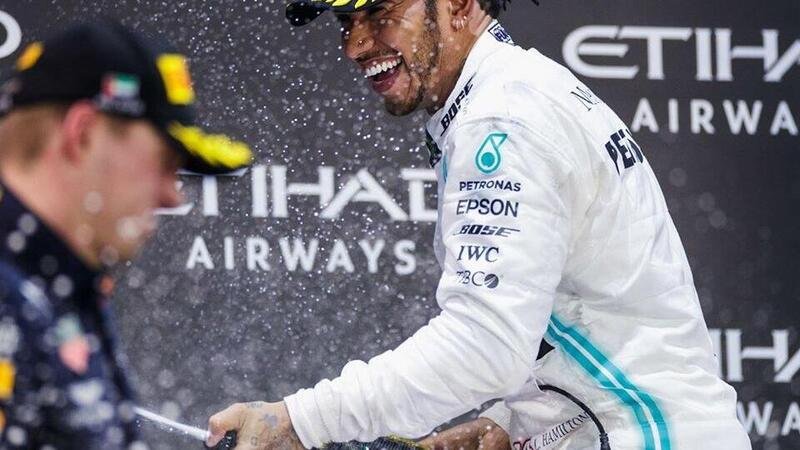 Formula 1, Hamilton: &laquo;Non lascio la Mercedes&raquo;