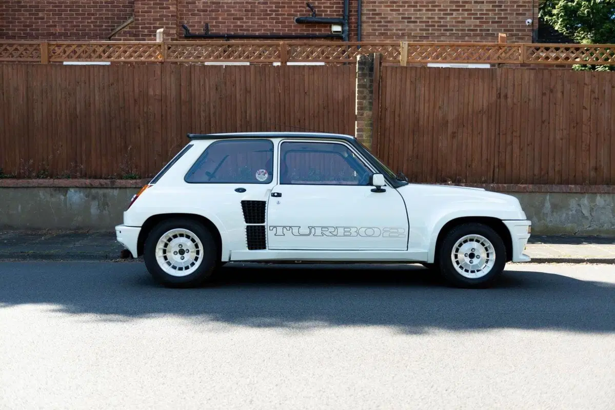All'asta Renault 5 Turbo 2 del 1983, a quanto arriverà? (8)